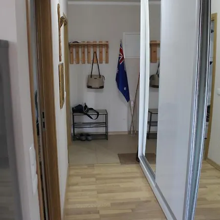 Cyrhla Apartment *