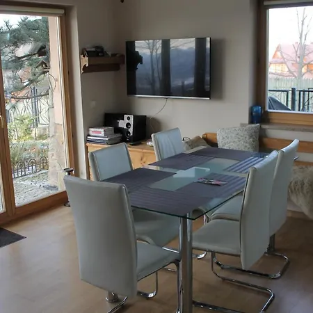 Cyrhla Apartment *